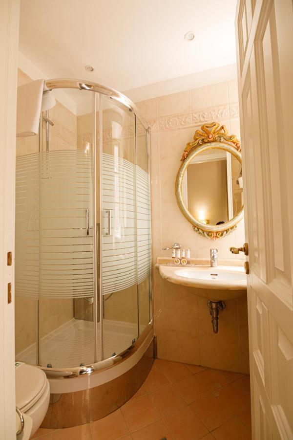 Palaiologos Luxury City Hotel Patras Extérieur photo